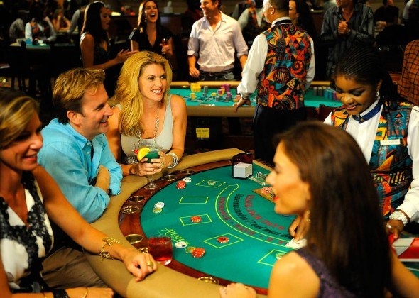 Онлайн казино покерные турниры