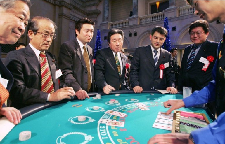 Japan aims to keep Yakuza, other riff-raff on casino sidelines