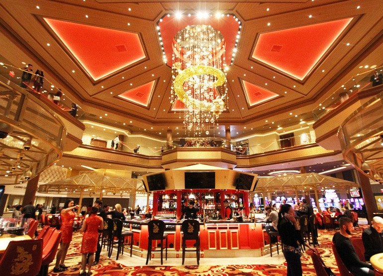 Lucky Dragon Hotel and Casino