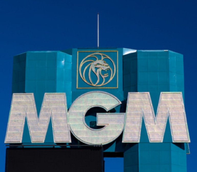 Логотип MGM