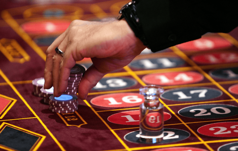 Чипы на рулетке в Цветные чипы Рулетка в Roulette Chips