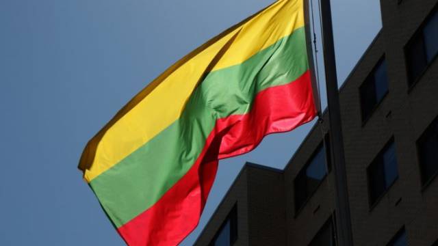 К увеличению налогов на азартные игры вместо нового налогообложения недвижимости призывает Томас Томилинас из партии демократов