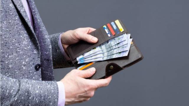 Противостояние сторонников и противников запрета азартных игр для казахских чиновников