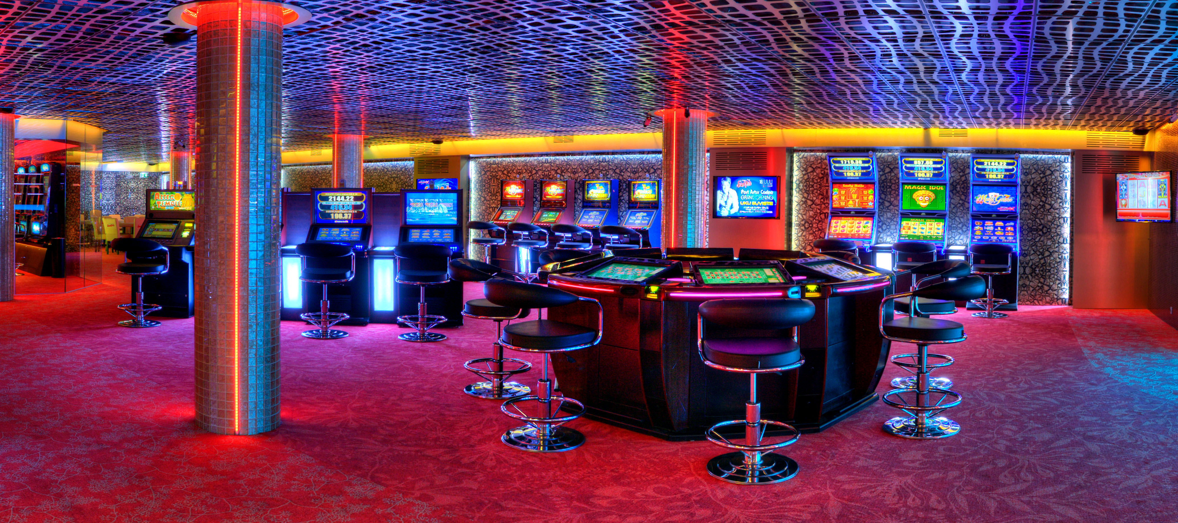 job for casino dealer